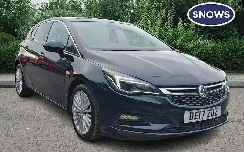 Used Vauxhall Astra Elite 150 HP (110 kW) 2017 Hatchback