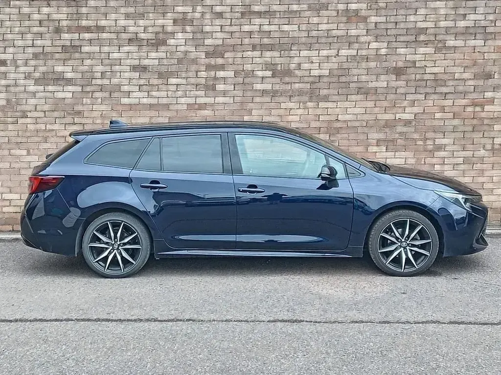 Used Toyota Corolla Sport 140 HP (102 kW) 2023 Blue Estate