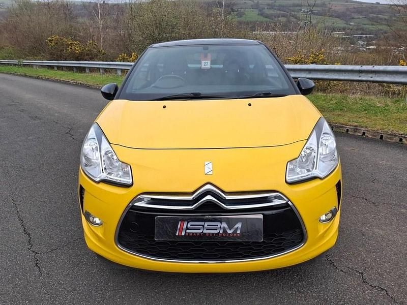 Used Citroën DS3 120 HP (88 kW) 2011 Yellow Hatchback