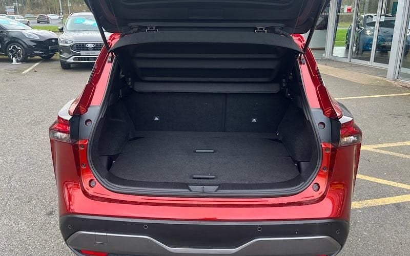 Used Nissan Qashqai N-Connecta 190 HP (139 kW) 2023 Red SUV