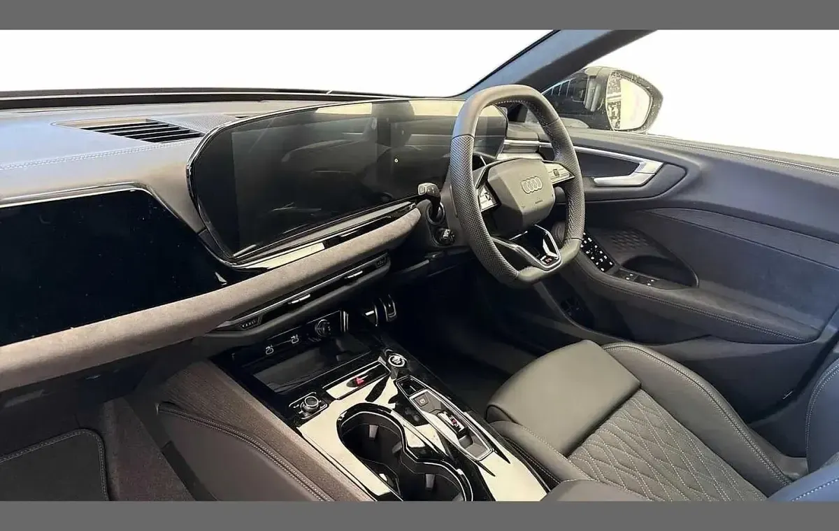 Used Audi A5 Comfort 295 HP (216 kW) 2026 Black Estate