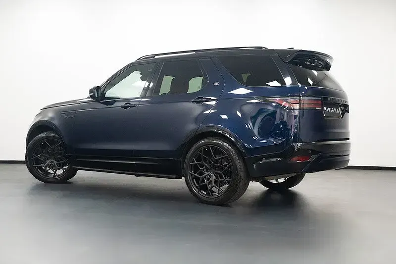 Used Land Rover Discovery SE Dynamic 2023 Blue SUV