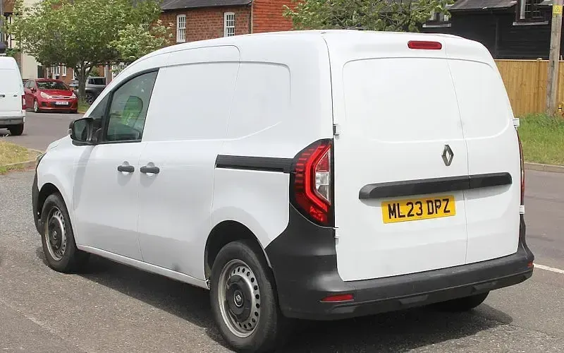 Used Renault Kangoo 95 HP (69 kW) 2023 White MPV