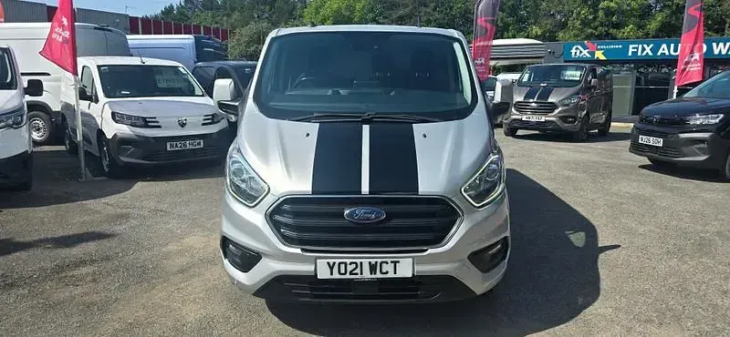 Used Ford Transit Custom Limited 130 HP (95 kW) 2021 Silver Van
