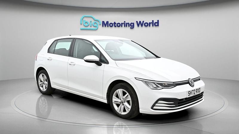 Used VW Golf VIII S 131 HP (96 kW) 2023 White Hatchback