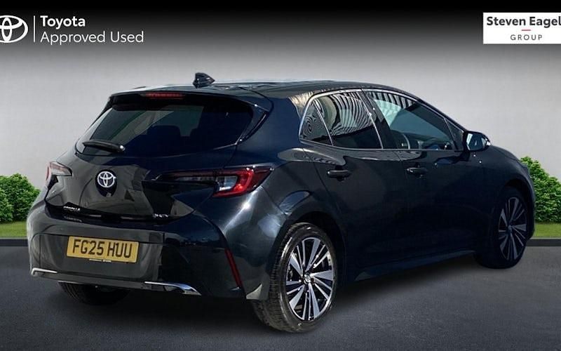 Used Toyota Corolla Design 140 HP (102 kW) 2026 Hatchback