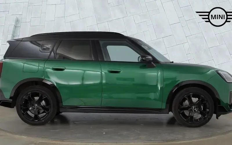 Used Mini Countryman Sport 170 HP (125 kW) 2025 British racing green iv SUV