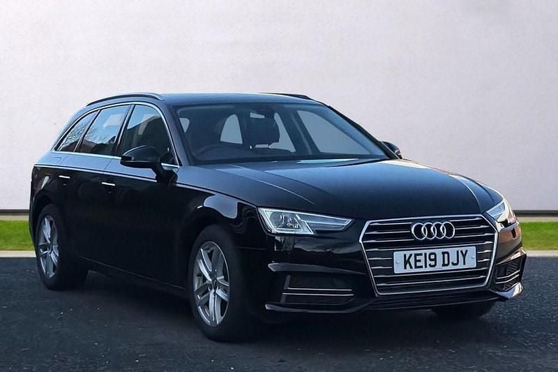 Used Audi A4 Comfort 150 HP (110 kW) 2019 Black Estate