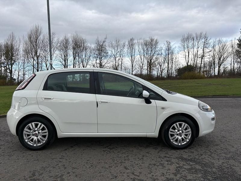 Used Fiat Punto Easy 2013 White Hatchback