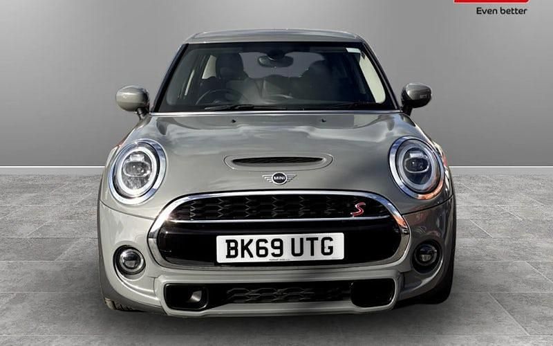 Usado Mini Cooper S Classic 192 HP (141 kW) 2020 Citadino