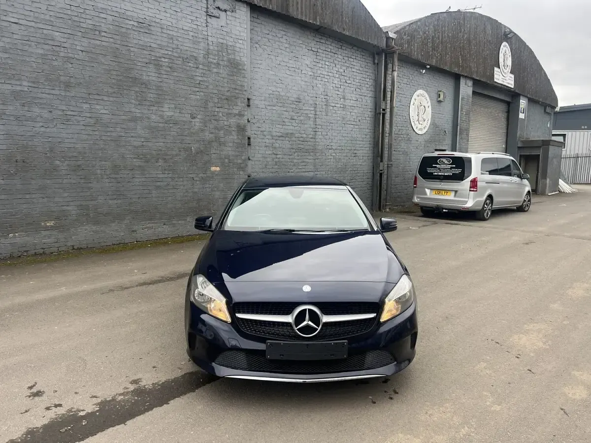 Used Mercedes A180 2016 Blue Hatchback