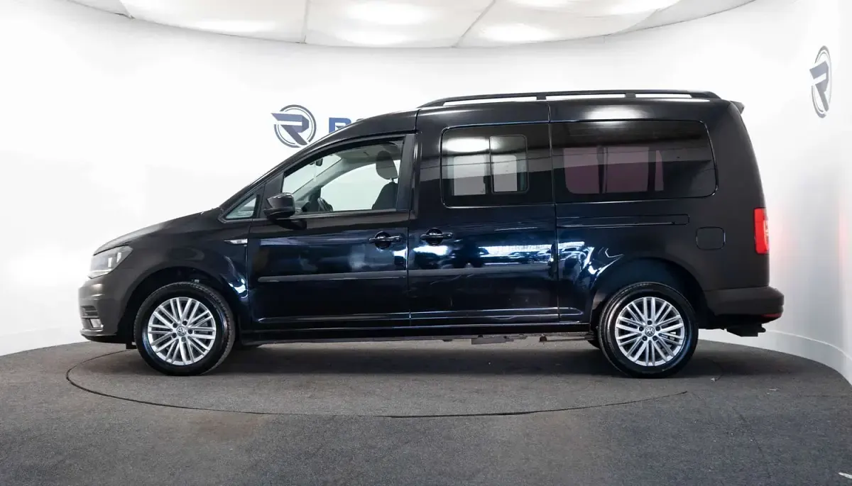 Used VW Caddy Life 101 HP (74 kW) 2019 Black MPV
