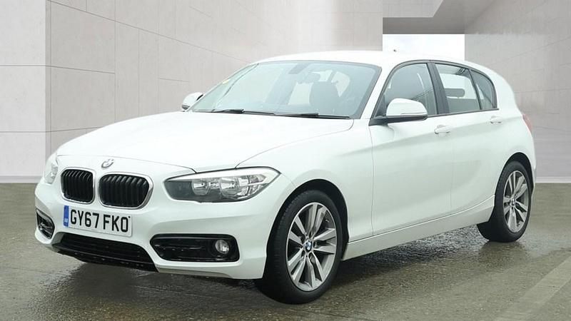 Used BMW 118 Sport Line 2017 White Hatchback