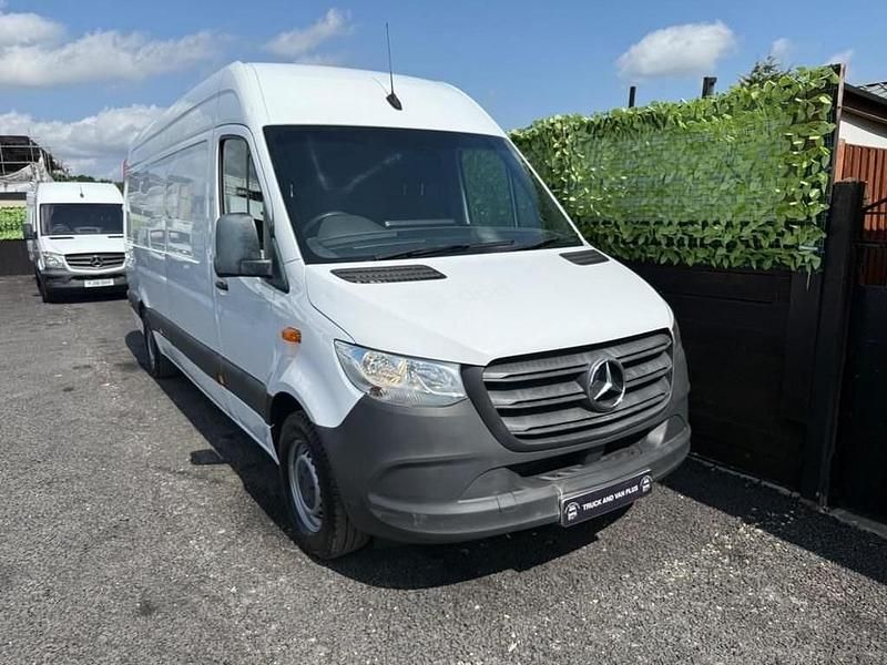White Used 2018 Mercedes Sprinter Van | £15,000 (A bit pricey) - Image 1/4
