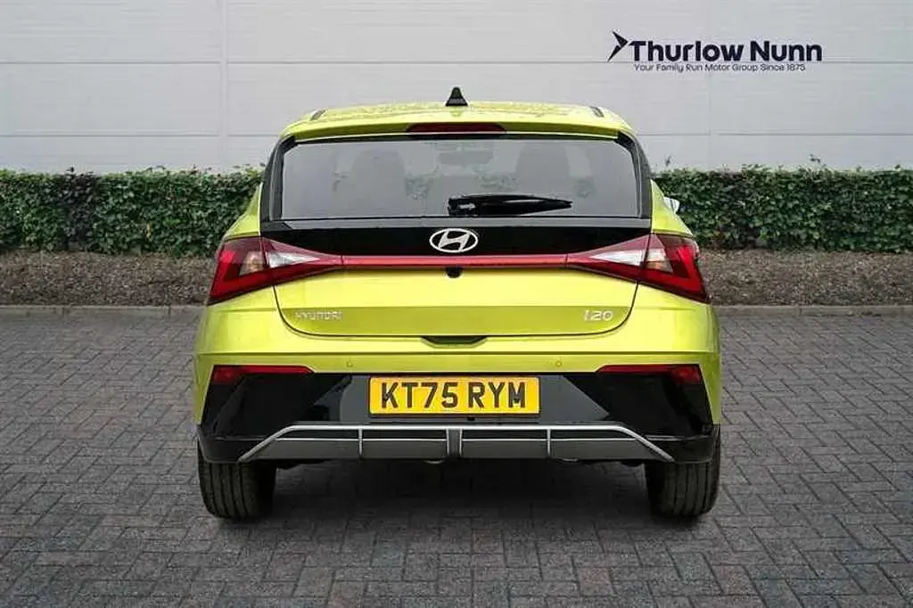 Used Hyundai i20 Blackline 90 HP (66 kW) 2026 Green Hatchback