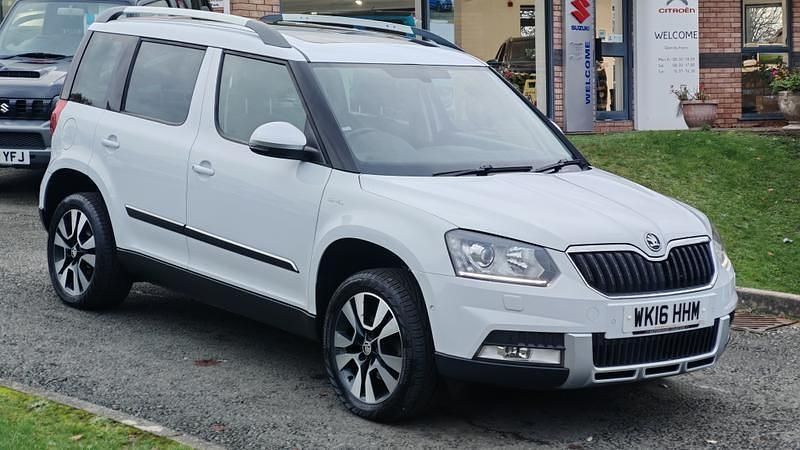 White Used 2016 Skoda Yeti LAURIN & KLEMENT SUV | £12,995 (A bit pricey) - Image 1/4
