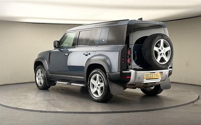 Used Land Rover Defender SE 250 HP (183 kW) 2023 Nebelquell blue SUV