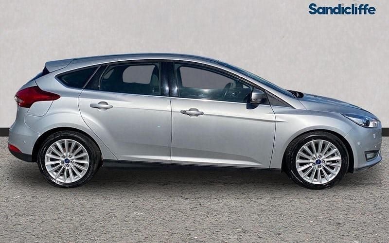 Used Ford Focus Titanium X 120 HP (88 kW) 2017 Silver Hatchback