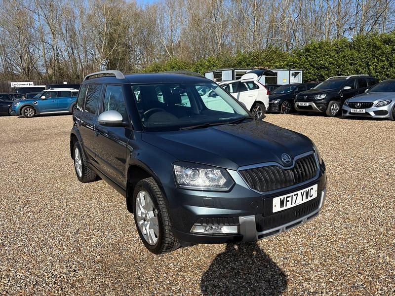 Used Skoda Yeti SE L 110 HP (80 kW) 2017 Grey SUV