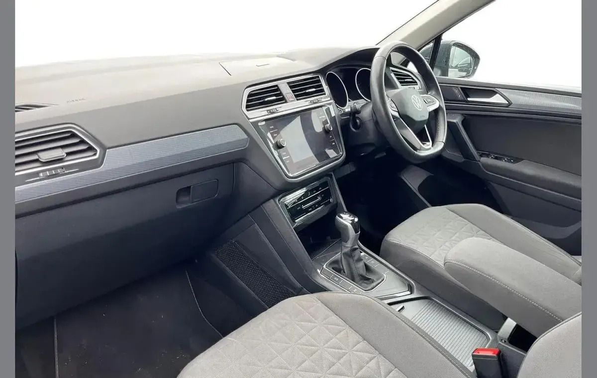 Used VW Tiguan Life 150 HP (110 kW) 2022 Grey SUV