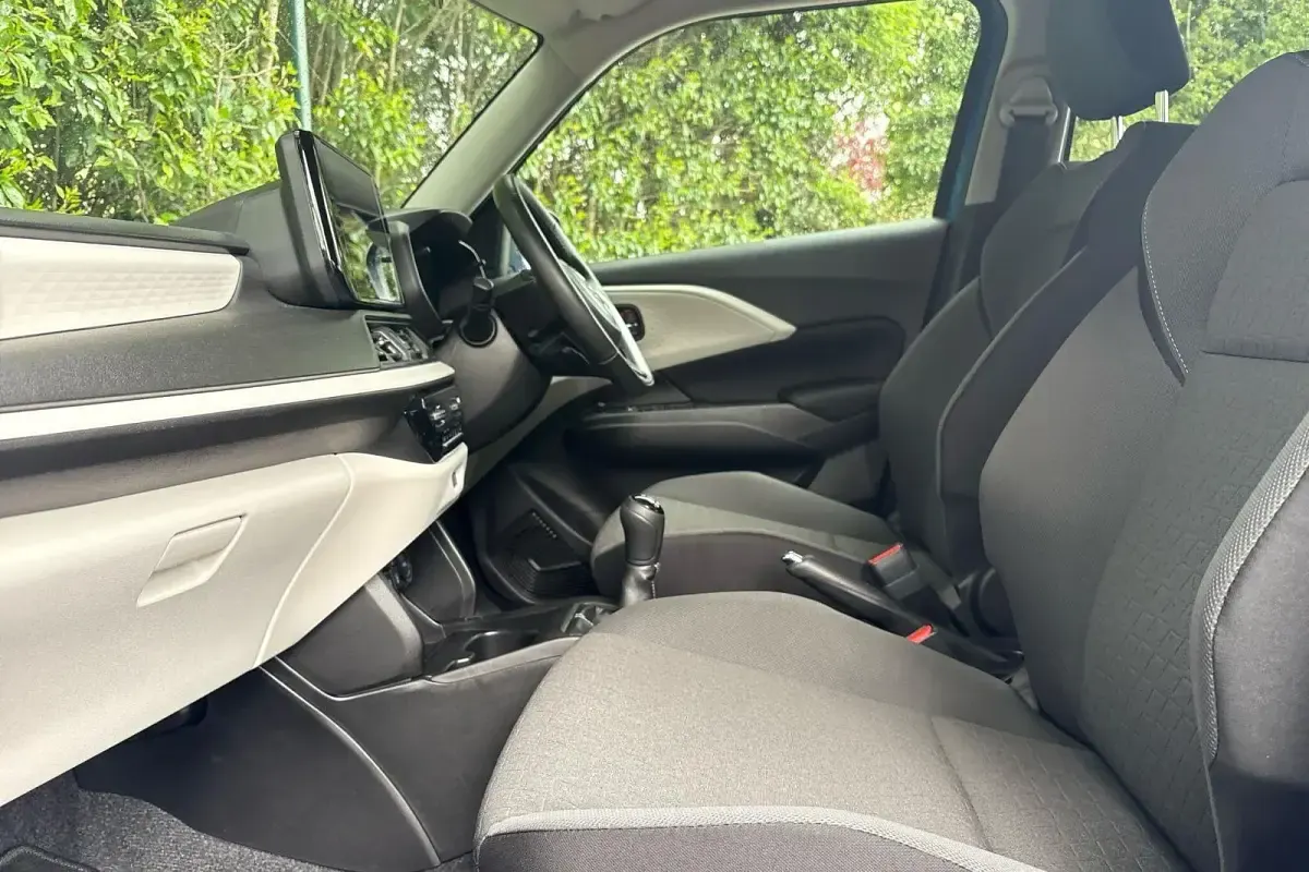 Używany Suzuki Swift 2025 Niebieski Hatchback