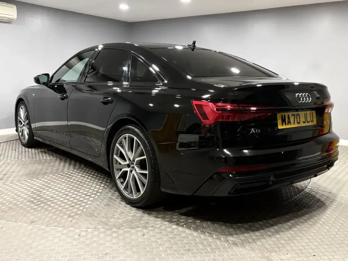 Begagnad Audi A6 Black Edition 204 HK (150 kW) 2020 Svart Sedan