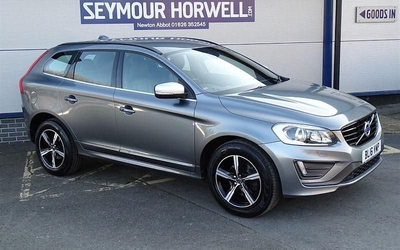 Used Volvo XC60 R-Design 190 HP (139 kW) 2017 SUV