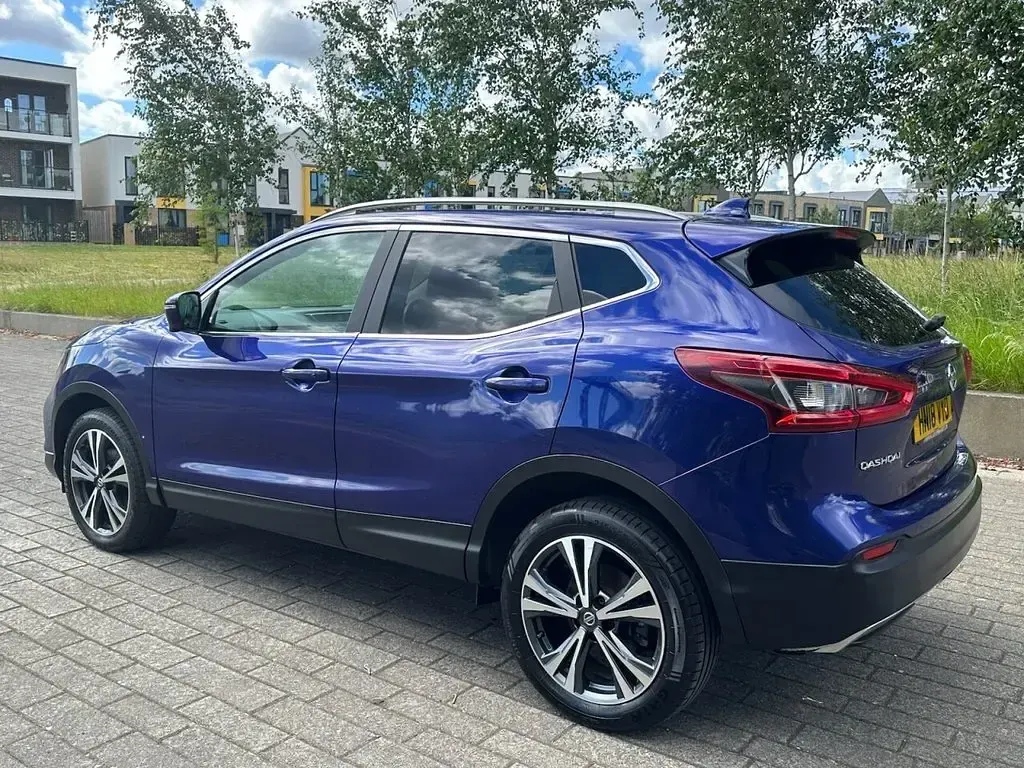 Used Nissan Qashqai N-Connecta 2018 Blue SUV