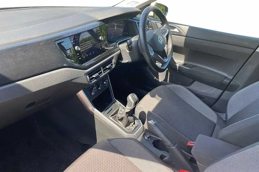 Used VW Polo Life 95 HP (69 kW) 2024 Grey Hatchback
