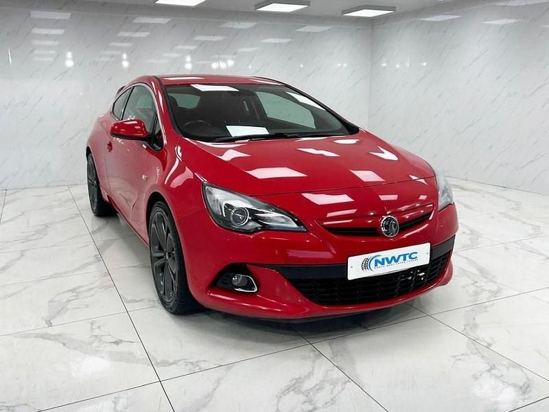 Used Vauxhall Astra GTC Edition 140 HP (102 kW) 2016 Red Coupe