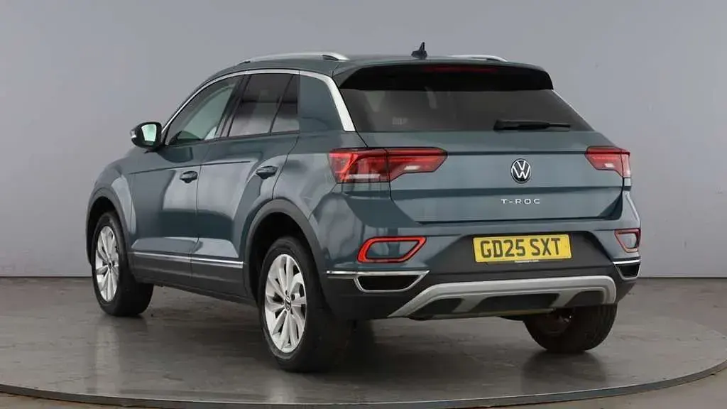 Used VW T-Roc Style 150 HP (110 kW) 2025 Blue SUV