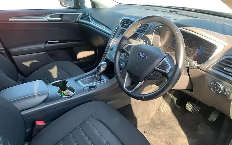 Usado Ford Mondeo Zetec 188 HP (138 kW) 2021 Cinzento Carrinha