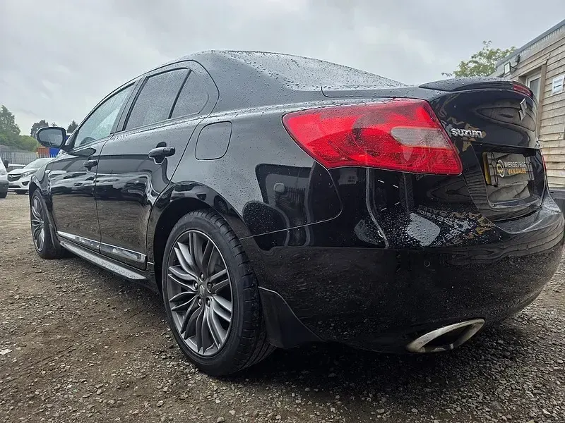 Used Suzuki Kizashi Sport 178 HP (130 kW) 2013 Black Sedan