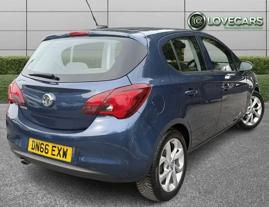 Used Vauxhall Corsa SRi 75 HP (55 kW) 2016 Blue Hatchback