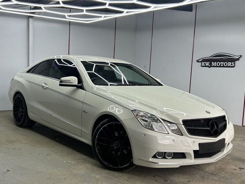 White Used 2011 Mercedes E220 Edition 1 Coupe | £3,484 (Fair price) - Image 1/4