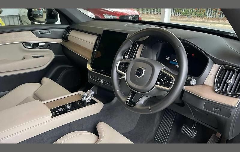 Used Volvo XC90 Plus 247 HP (181 kW) 2025 Blue SUV