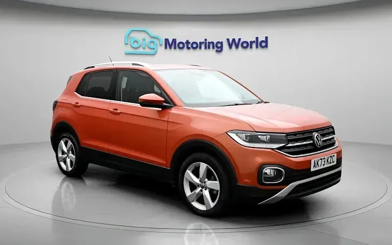 Usado VW T-Cross SEL 110 HP (80 kW) 2023 Laranja SUV