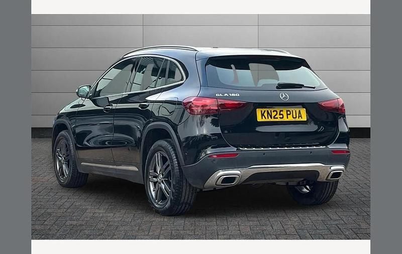 Used Mercedes GLA180 Sport Edition 134 HP (98 kW) 2025 Black SUV
