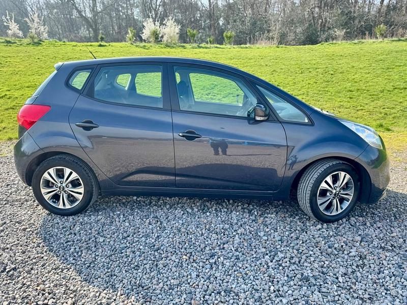 Used Kia Venga 90 HP (66 kW) 2018 Silver Hatchback