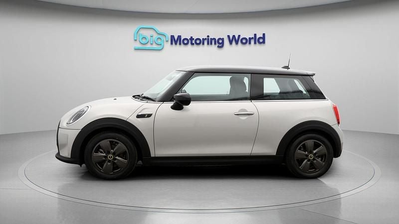 Used Mini Cooper SE Hatch 133 kW (181 HP) 2022 Hatchback