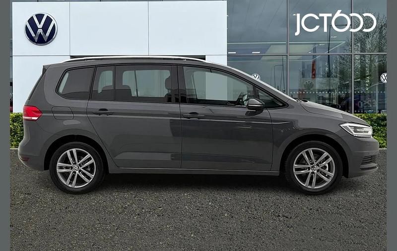 Used VW Touran Match 147 HP (108 kW) 2025 Grey MPV