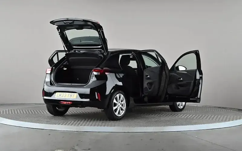 Used Vauxhall Corsa Design Edition 101 HP (74 kW) 2023 Black Hatchback