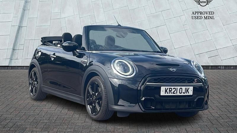 Black Used 2021 Mini Cooper S Classic Hatchback | £16,975 (Good price) - Image 1/4