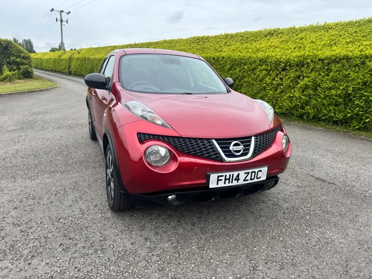 Used Nissan Juke N-TEC 110 HP (80 kW) 2014 Red SUV