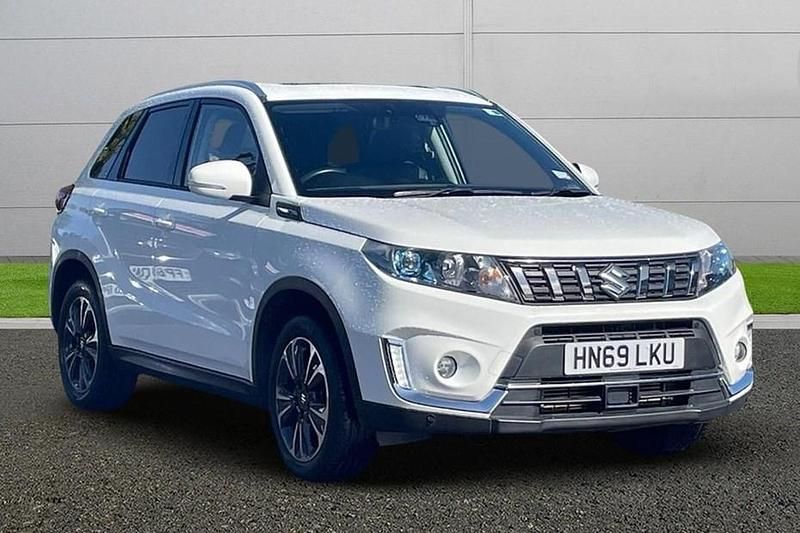 White Used 2019 Suzuki Vitara SZ5 Hatchback | £13,990 (Fair price) - Image 1/1