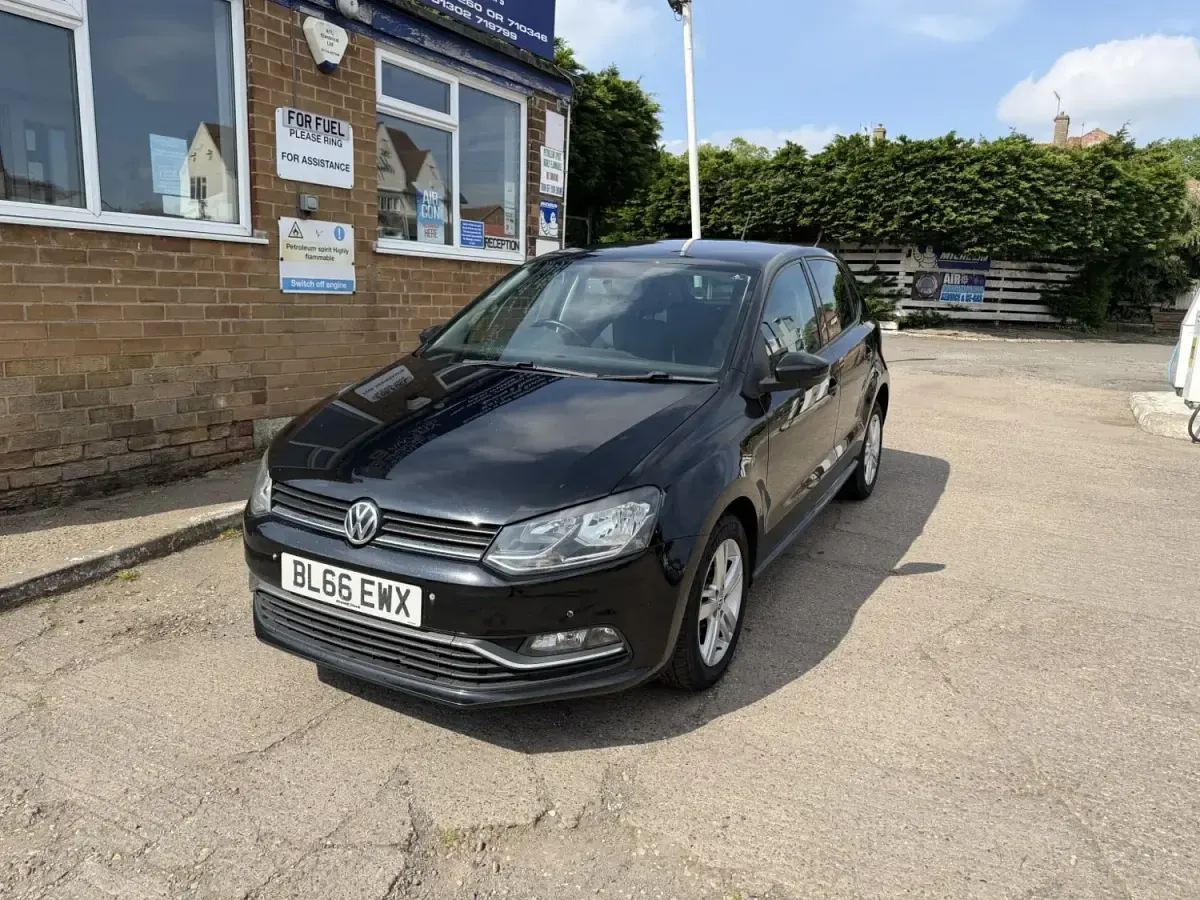 Usado VW Polo Match 90 HP (66 kW) 2016 Preto Citadino