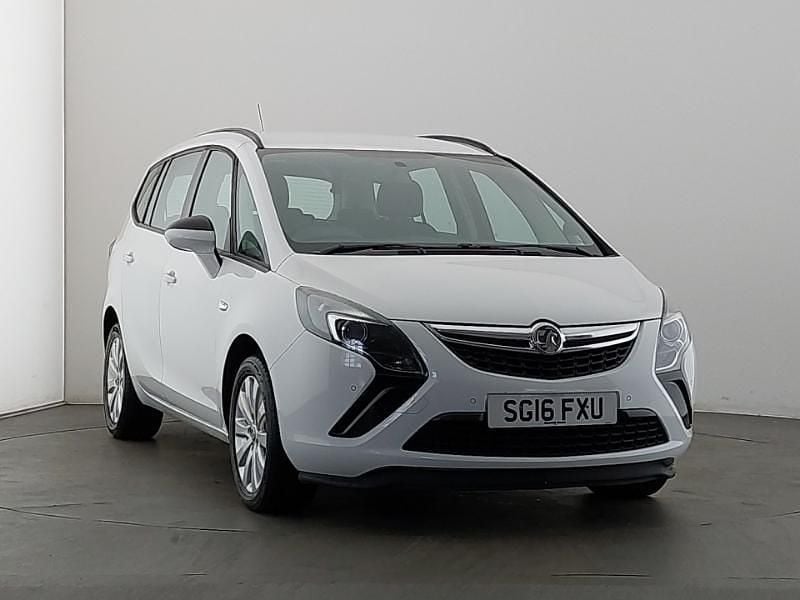 White Used 2016 Vauxhall Zafira Design Edition MPV | £6,998 (A bit pricey) - Image 1/4
