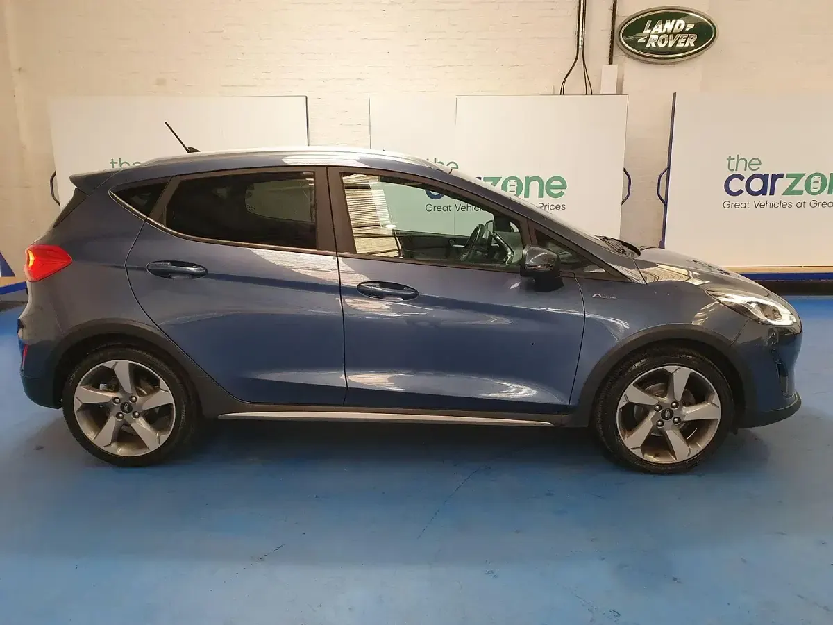Used Ford Fiesta Active X 125 HP (91 kW) 2020 Blue Hatchback