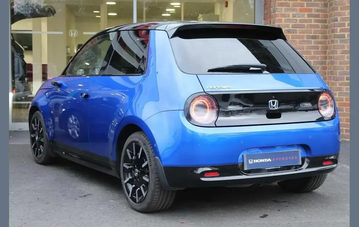Used Honda e Advance 113 kW (154 HP) 2021 Premium crystal blue Hatchback