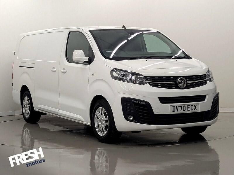 White Used 2020 Vauxhall Vivaro Sportive Van | £10,890 (Fair price) - Image 1/4